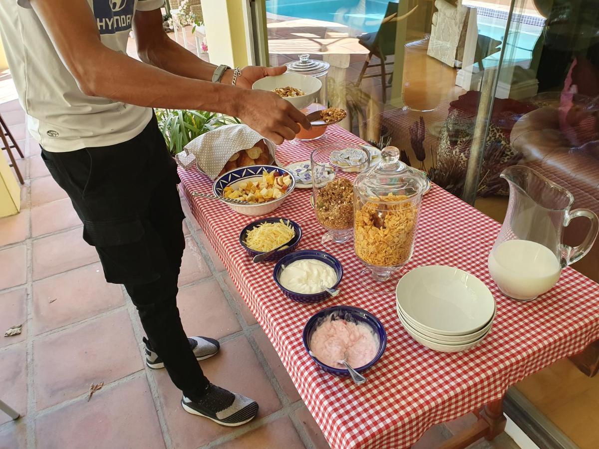 On Pinewood Guest House كيب تاون المظهر الخارجي الصورة