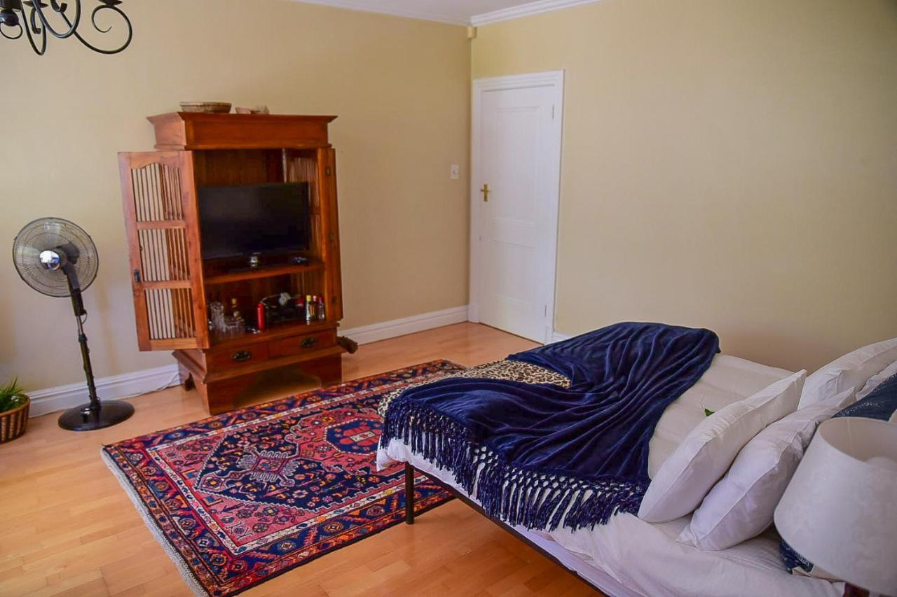 On Pinewood Guest House كيب تاون المظهر الخارجي الصورة