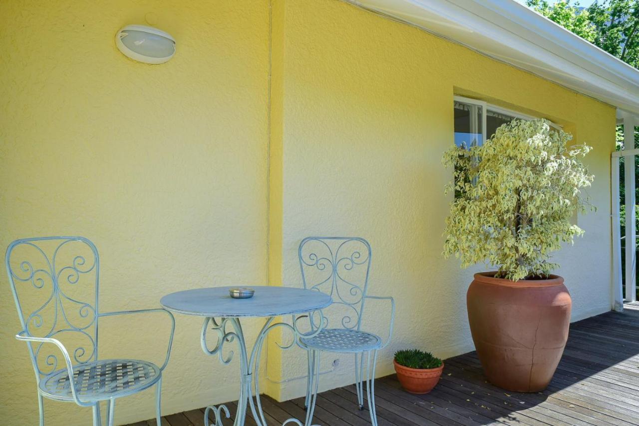 On Pinewood Guest House كيب تاون المظهر الخارجي الصورة
