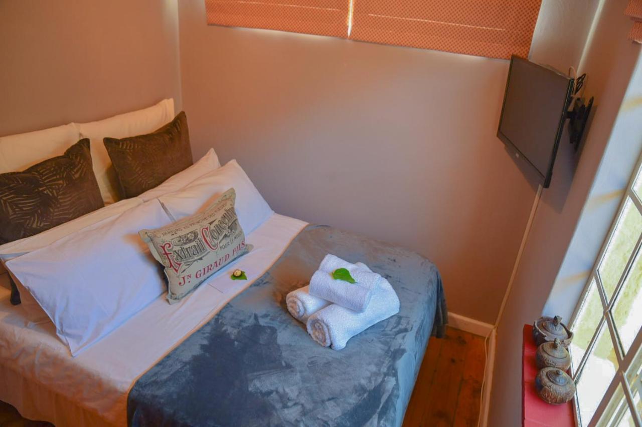 On Pinewood Guest House كيب تاون المظهر الخارجي الصورة